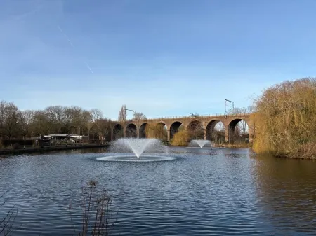 Central Chelmsford 2-Bed Apt 5 Mins to Station