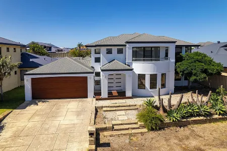 Seacrest Luxurious Holiday Home