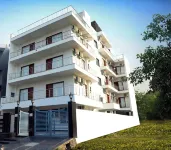 โรงแรม แซนดัล ทรี เอ็กซ์เพรส