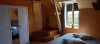 Gîte et Chambres d'hôtes le Chêne Billault Hotels in Lemere
