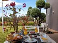 Villa Jardins d'Isa Hotels near Eden Aquapark