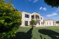The Studio Guest House - Pensions