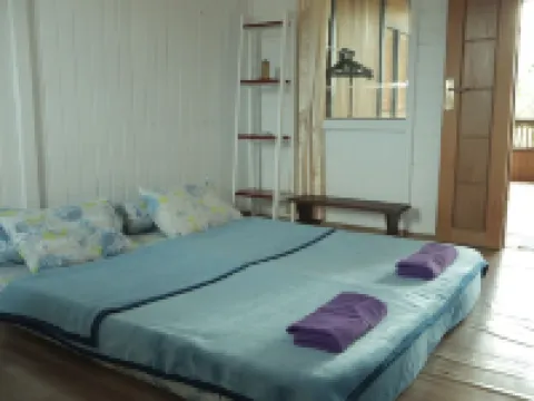 Chrisma Bed and Breakfast Hotels in Tomohon