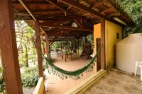 Pousada Recanto Dos Tangaras Hotels in Barra Do Sahy Beach