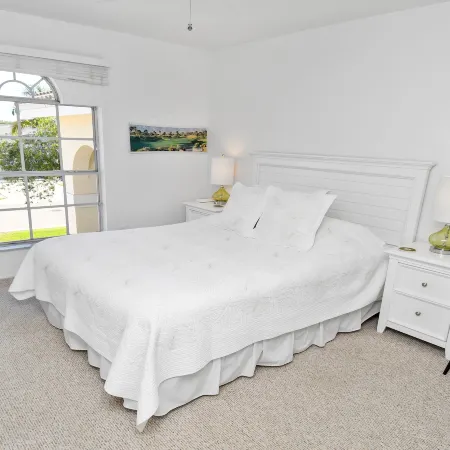 Altaira - Top Location, Lake View, Pool, Spa,4 Bed