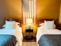 Historic Station House  Rustic Charm with Modern Comfort Hotel a Thompson's Station