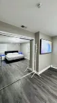 5 Star Luxury Stay Near Chicago O'hare Airport, King Beds Hotels near Lurvey Home & Garden