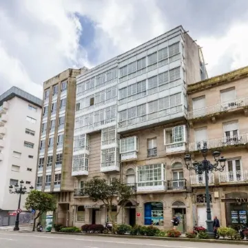 Vigo Bay Apartments by Olala Homes