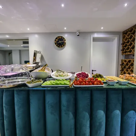 Mit Hotel