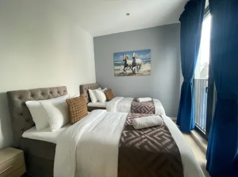 One Lux Stay Near Antwerp Central - 3 Bedroom 1.5 Bathroom