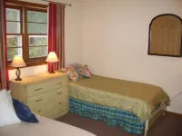 Killington Area Home - 4-Seasons & Hot Tub. Sleeps 13+