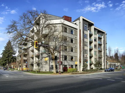 SoLo Suites Hotels in Langford