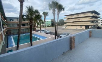 Palms by the Beach Motel