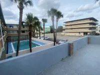 Palms by the Beach Motel