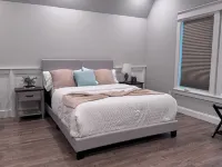 Stunning one-bedroom apartment located in the Myers Park neighborhood.