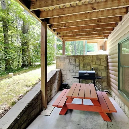 Peyton's Hideaway by Jackson Mountain Rentals