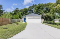 New Home 3/2 With Garage Near Downtown