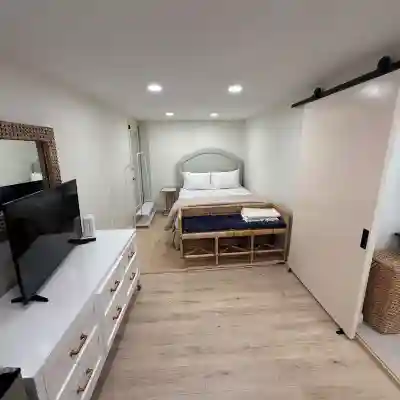 Private, Kitchenette, AC Rooms