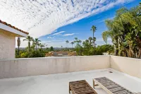 Skyline Ocean View Estate w/ pool & hot tub