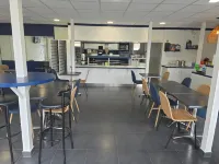 Brit Hotel Essentiel Poitiers Gare du Futuroscope - Desayuno