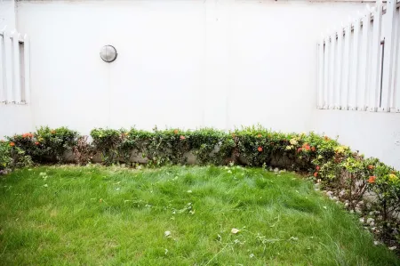 Beautiful and Secured 3 bedroom Townhouse For Rental at East Legon. Отели в г. Adjiringanor