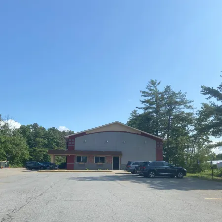 Red Roof Inn Queensbury Отели в г. Аргайл