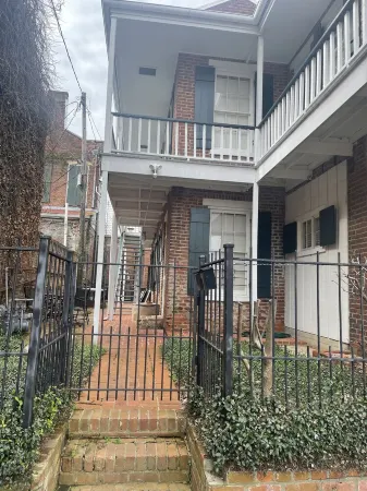 The Annex- One of the oldest buildings in Natchez Отели в г. Натчез