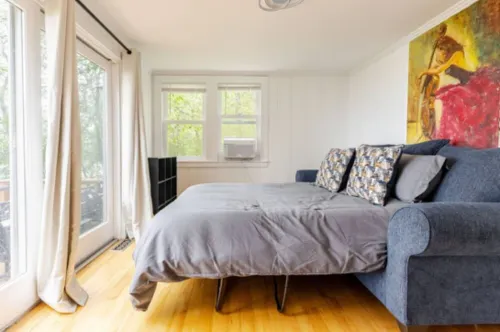 Waterfront Mashpee 5Bed/3Bath house with AC and WiFi w/ Private Beach