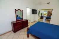 Welcome to Blue Emerald Villa. A 3-bedroom villa in brilliant Harbour View, ANU