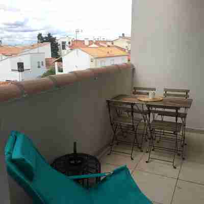 Le Bohème apartment, in village center, 300m from the sea, pets welcome Others
