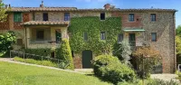 Tuscan-style farmhouse, surrounded by greenery, between Lucca, Pisa and Florence Hotels in Pescia