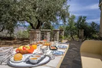 Studio Maistros Hotels in Galaxidi