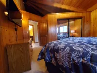Riverfront Cabin - Sunriver/Mt.Bachelor, HotTub, Pet Friendly!