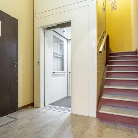 Holiday house with 4 beds and 2 bathrooms in the centre 50 m from the castle