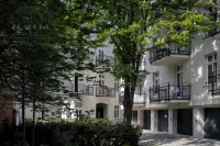 Canvas House by Fragola Collection