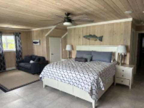 7Br7BA, Pool, 2 Boat Slips, Steps to Tahiti Beach, Sleeps 18, +Cabana Adds 2