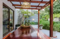 Modern beach Villa - Property can accommodate up to 16 pp - close to the beach