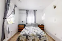 Huge Porch House in Rainforest 15 min from Beach