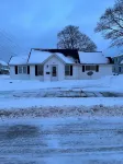 Cozy house ON the ATV/ORV trail located in Newberry.  Great for year round fun.