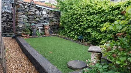 Cosy Welsh Cottage near to Ffestiniog Railway, local beaches, walks & activities Отели в г. Blaenau Ffestiniog