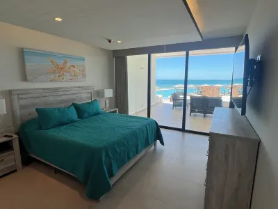 Las Palomas BRAND NEW, Ground Floor, Phase 3 Condo! Hotel a 