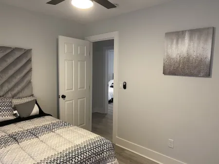 Family size house 10 Minutes from Downtown Summerville. Отели рядом с достопримечательностью «Middleton Place Equestrian Center»