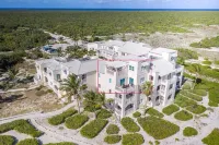 Spectacular 3 Bedroom Beachfront Condo