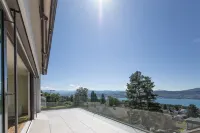 WEF Luxuriöse Villa mit Seeblick Hotels in Herrliberg