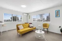 Bunker 1  "Urban meets Rustic" Hotels in Te Awamutu