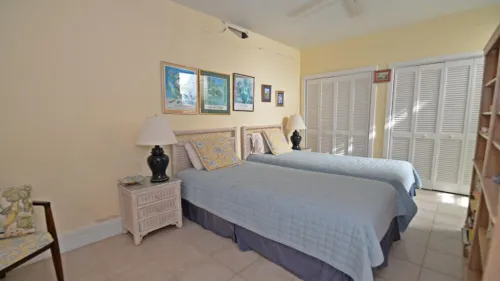 Exotic 1700 sqft 2 level Townhouse with Sea, and Harbor View