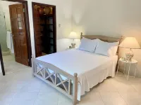 Tranquil 3 bedroom garden-view unit with direct access to the pool