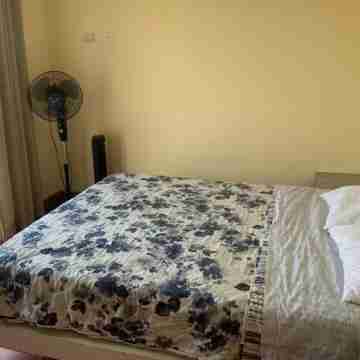 COUNTRY HOUSE W/ POOL 5 MIN FROM THE BEACH AND SHOPPING CENTER! Rooms