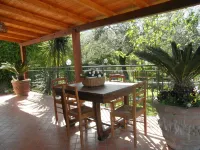 holiday home a few km from the Sorrento peninsula with garden and parking space