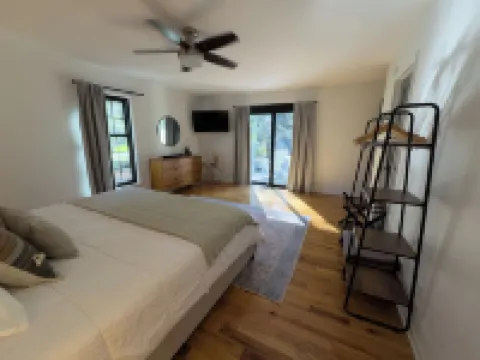 Ivy Kirk Cottage in the Village of Pinehurst Hotel di Pinehurst